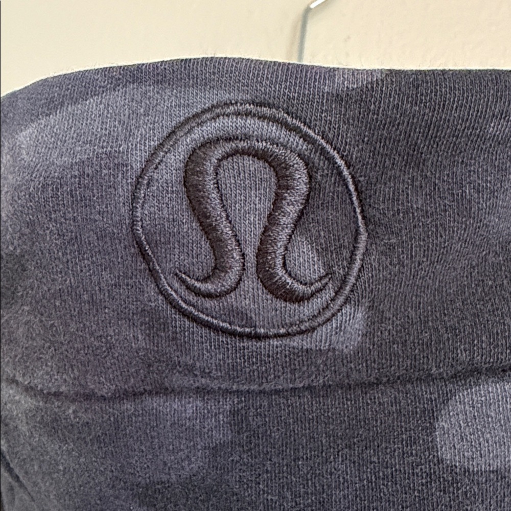 🖤Lululemon Black Camo Scuba Zip-Up Hoodie - Picture 4 of 9
